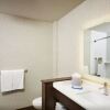 Отель Holiday Inn Express and Suites Brantford, an IHG Hotel, фото 21