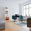 Отель Sanders Arrow - Chic 3-bdr Apt w City View, фото 3