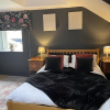 Отель Stunning 2-bedroomed Cottage, фото 1