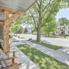 Отель Elkhart Lake Townhome - 3 Mi to Road America!, фото 10