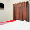 Отель OYO 92076 Sky Residence Cengkeh, фото 12