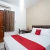 Отель RedDoorz near Eka Hospital BSD City, фото 16