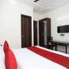 Отель Niketan Medanta By OYO Rooms, фото 6