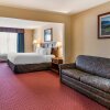 Отель Comfort Inn & Suites, фото 35