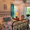 Отель Coral Villa в Провиденшиалсе