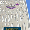 Отель Berry's By FabHotel, фото 1