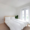 Отель Stunning 5-bed House in Ashford, фото 7