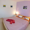 Отель Amalia - Family Friendly With Parking - A2 Karin, фото 11