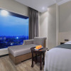 Отель Harper Wahid hasyim Medan by ASTON, фото 8