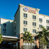 Отель Comfort Suites Miami Airport North, фото 1