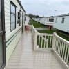 Отель Manor Park 2 Bedroom van With Decking Pets go Free, фото 15
