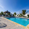 Отель Beautiful 3br2 5BA Villa w Pool Close 2 Baby Beach, фото 13