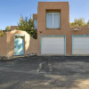 Отель Wisteria - Delightful Updated Family Home, Seven Blocks to the Plaza, фото 19