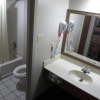 Отель Hallmark Inn and Suites, фото 8