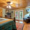 Отель Cowboy Cabin - Gorgeous Unique Mountain Cabin With Creek Porch Pool Table, фото 21