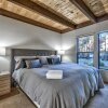 Отель Instagrammable Townhome Steps From Lake Tahoe â€“ Sleeps 10! 4 Bedroom Townhouse by RedAwning, фото 23