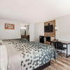 Отель Econo Lodge Inn & Suites Near Bricktown, фото 16