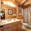 Отель Serenity Peak 3 Bedroom Home with Hot Tub, фото 5