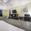 Отель Rodeway Inn & Suites, фото 6