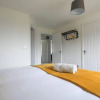 Отель Beautiful 4-bed House 15 Mins to Cardiff & Newport, фото 6