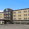 Отель Days Inn Winnipeg Airport,Mani, фото 1
