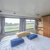 Отель Double Decker Bus on an Alpaca Farm Sleeps 8, фото 31