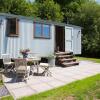 Отель Little Idyll shepherds hut, фото 8