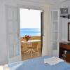 Отель Holiday Apartments Maria With Pool and Panorama View - Agios Gordios Beach, фото 1