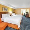 Отель Fairfield Inn & Suites by Marriott Lombard, фото 3