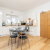 Отель Lovely 2-bed Apartment in Dartford, фото 14