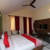 Отель OYO 16824 The Royal Crown, фото 3
