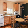 Отель Triple R Cottages: 4 1 Bedroom Cabin, фото 4