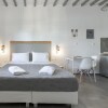 Отель White and Grey, фото 4