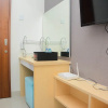 Отель Cozy Stay 1BR at Grand Kamala Lagoon Apartment, фото 2
