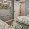 Отель Coastal Surfside Beach House: Walk to the Ocean!, фото 7