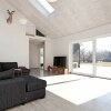Отель Modern Holiday Home in Hundested Near the Ocean, фото 2