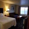 Отель Grand View Inn & Suites, фото 2