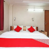 Отель OYO 29941 Hotel Hukum Palace, фото 19