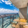 Отель Panoramic Lakeview in a Luxury Downtown Oasis, фото 19