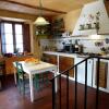 Отель Tranquil Villa in San Romano di Garfagnana with Hot Tub, фото 4