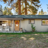 Отель Pine Mountain Lodge - Cute And Cozy With Hot Tub And Fenced Yard! 2 Bedroom Cabin, фото 12