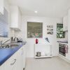 Отель A Stylish Apartment with Noosa Views! - Unit 6 Yaringa 29 Noosa Drive, фото 1