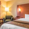 Отель Quality Inn & Suites, фото 40