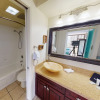 Отель Deluxe Condo Near Waikiki Beach - Free Parking by Koko Resort Vacation Rentals, фото 3