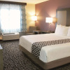 Отель La Quinta Inn & Suites by Wyndham Wichita Airport, фото 7