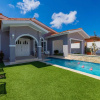 Отель Remodeled 3br2ba Cozy Central Private Pool, фото 16