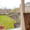 Отель JOIVY Calton Hill Idyllic Cottage Feel Next 2 Princes St, фото 7