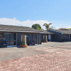 Отель Cobblestone Court Motel – Wenzel Motels, фото 1