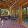 Отель Wilderness Lodge, 3 Bedrooms, Loft, Hot Tub, Sleeps 14, фото 16