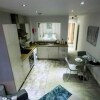 Отель Stayzo Modern Studio Apartment 1 in Bradford City, фото 9